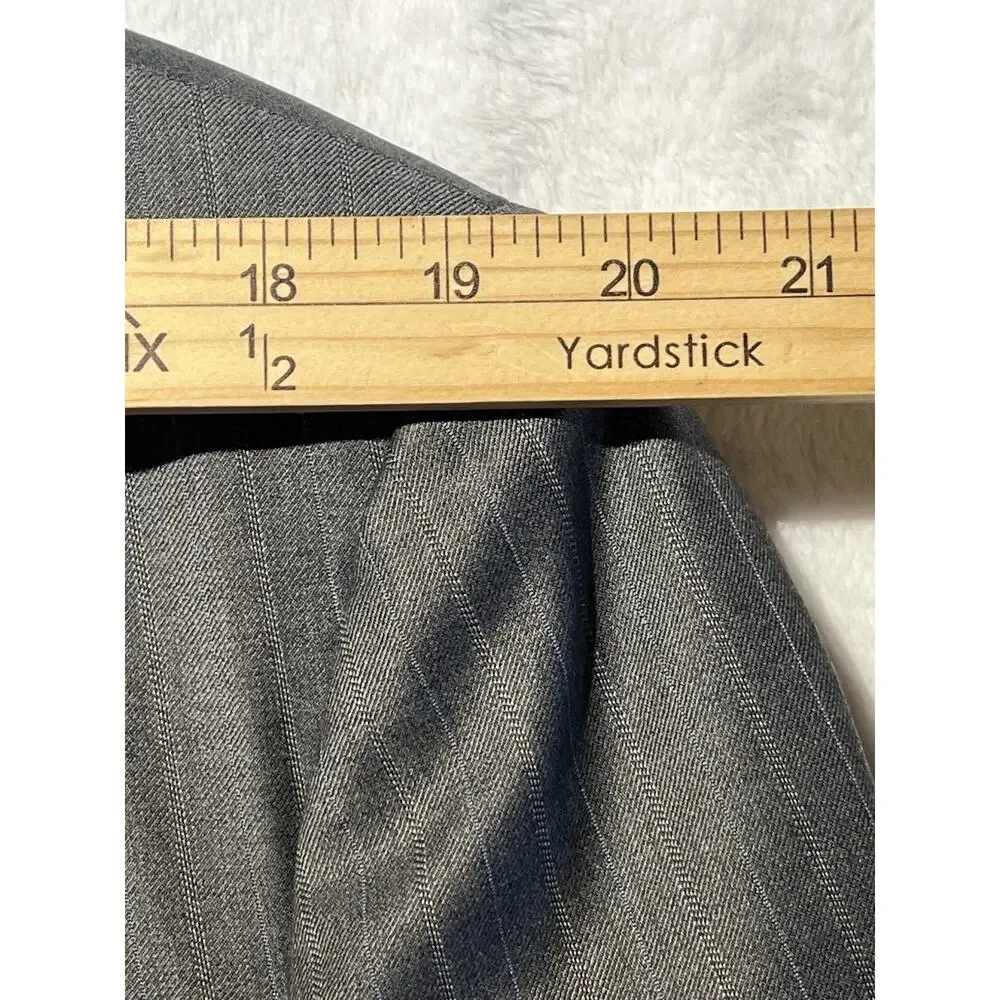 Hickey Freeman 44R 38x27 Gray with Ice Blue Multi-Stripe Quality Suit 3/2 Roll - Picture 9 of 16